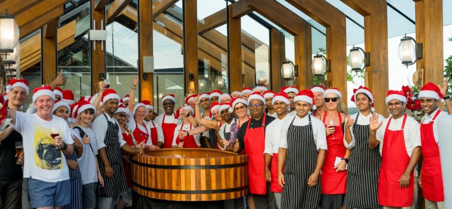 DoubleTree by Hilton Weerawila Rajawarna Resort Welcomes Festive Season with Christmas Cake Mixing Ceremony