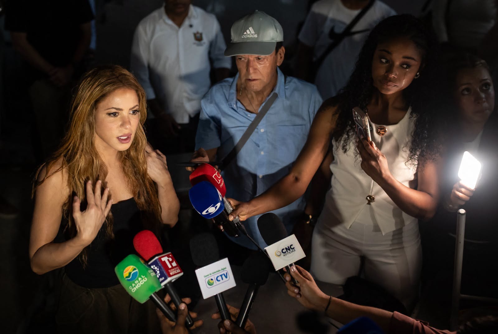 Shakira Pledges $1 Million to Rebuild Schools Damaged by Colombia Earthquake