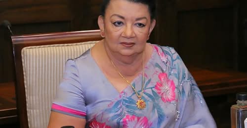 Shiranthi Rajapaksa Leaves for Singapore for Medical Treatment