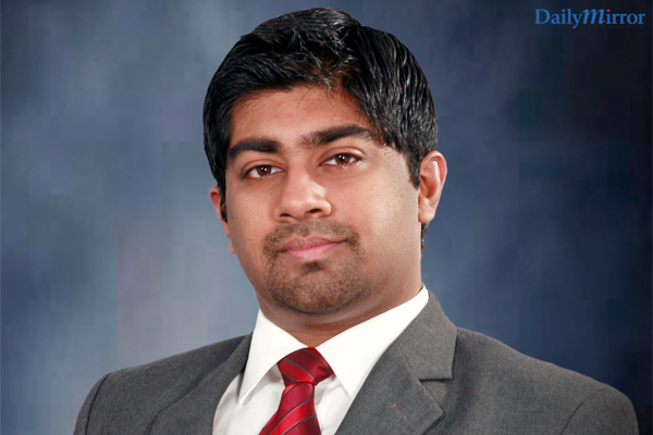 Lakshan Madurasinghe Becomes Sri Lanka’s First Certified WHY Coach from Simon Sinek’s WHY School