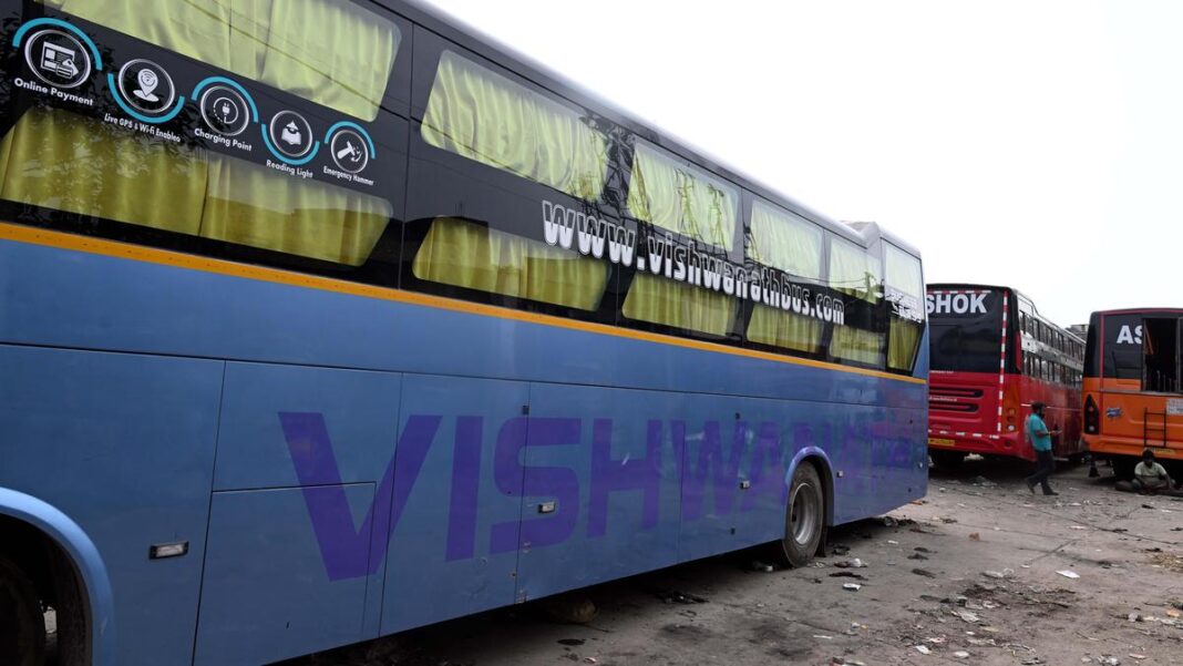 Delhi, India: 16-Year-Old Girl Gang-Raped inside Moving Bus