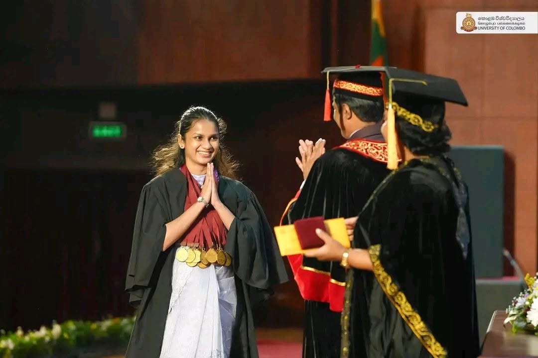 Hasini Rangika Wins 16 Gold Medals at Colombo University Graduation