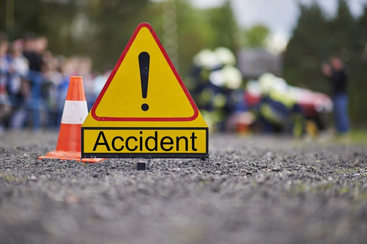 Fatal accident in Kandana: train collides with three-wheeler, two killed