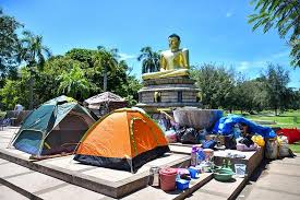 Buddhist Monks Thank Supporters After Ending Satyagraha at Viharamahadevi Park
